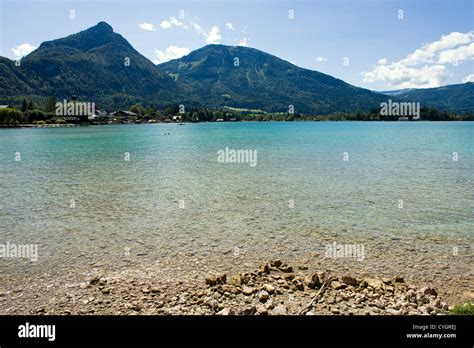 Rocky Beach Of The Wolfgangsee In Austria Stock Photo Alamy