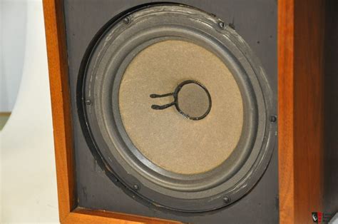 Restored Vintage Acoustic Research Ar 2ax Speakers Photo 3619399