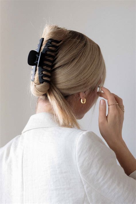 How To Tie A Bun With Really Long Hair - Bun Hairstyles