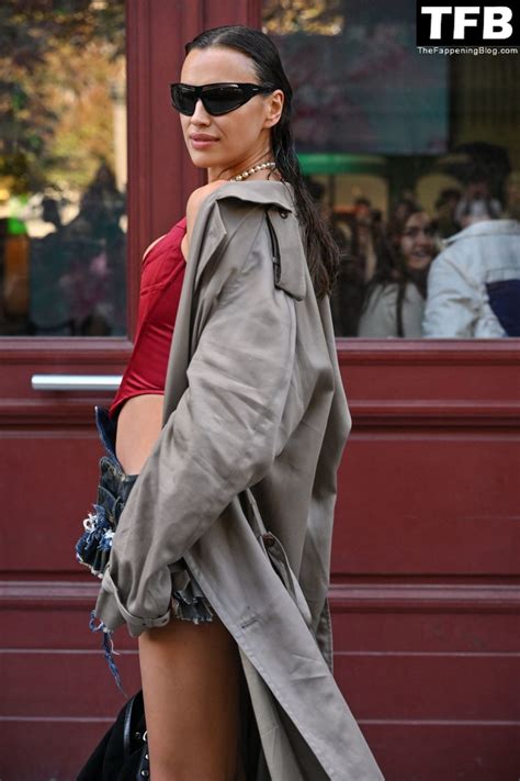 Irina Shayk Displays Her Sexy Tits As She Attends The Vivienne Westwood
