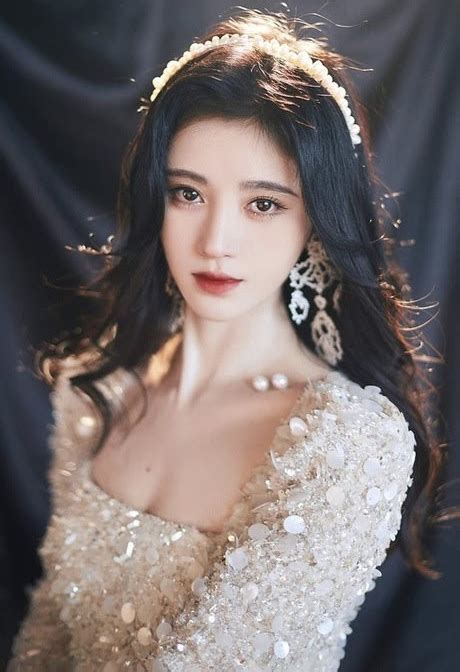 Top 10 nữ diễn viên Trung Quốc được yêu thích nhất 2020 Vị trí đầu