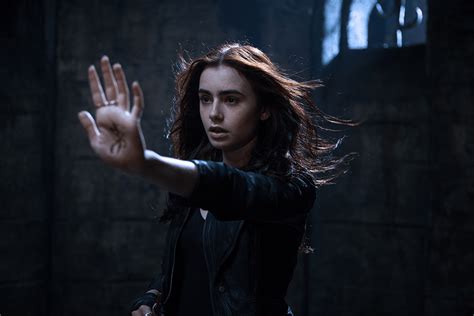 The Mortal Instruments Trailer Has Been Released Watch Now Vampires