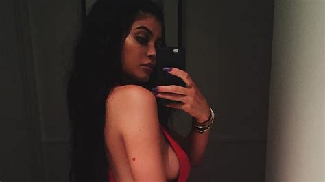 Kylie Jenner Gets Tattooed Post 18th Birthday Youtube