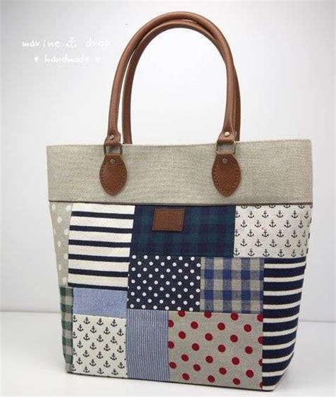 Ver más ideas sobre mochilas de tela, bolsos cartera, patrones de bolso. Bolsos de patchwork - Bolso con base de patchwork ...