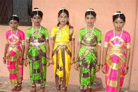 The Allure Of Traditional Clothing In Sri Lanka 2024