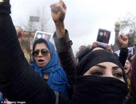 Afghan Woman Farkhunda Murdered Because Spoke Out Against Superstitious