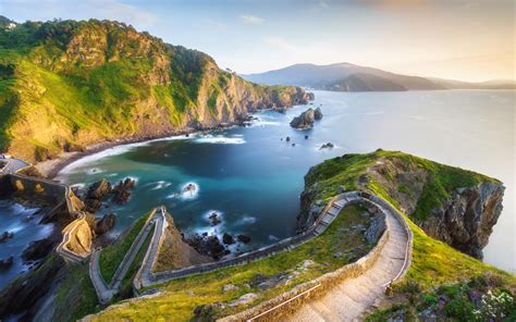 Je gaat op reis naar spanje, maar hoe kom je in spanje? vakantie-reizen zonder vliegtuig naar spanje