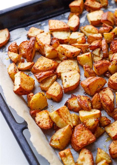It's an easy recipe, too: Garlic Cajun Roasted Potatoes — Eatwell101