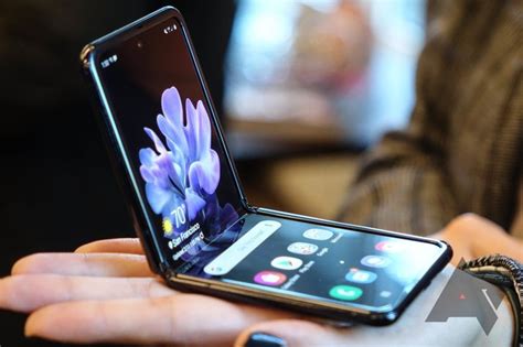 Galaxy Z Flip 5g Now Available From Samsung Atandt T Mobile And Best Buy
