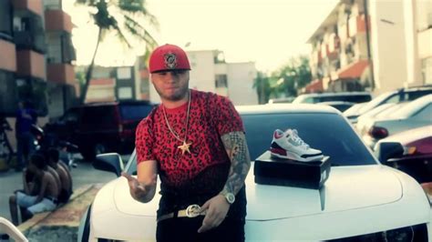 Farruko Mi Vida No Va A Cambiar Ft Arcangel Youtube