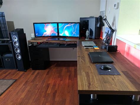 Creating the best computer desk setup is going to be a bit complicated. Design/Illustration Work/Game Battlestation (WIP) - Imgur ...