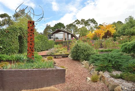 Lodge Retreat Eclectic Landscape Melbourne By Centrum