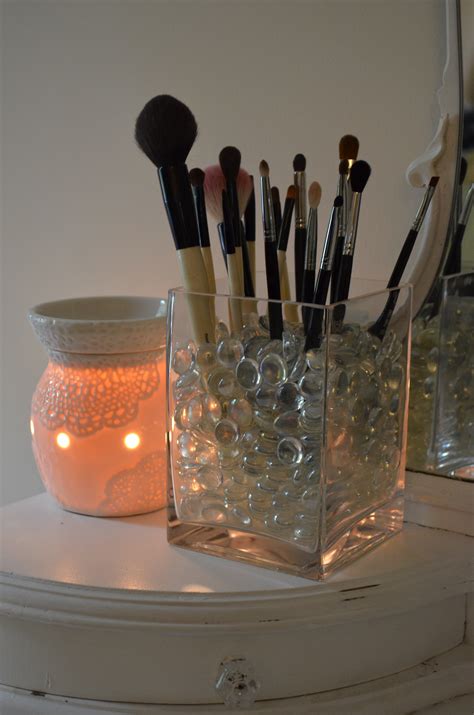 Check spelling or type a new query. DIY Makeup Brush Holder - Modernly Morgan