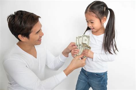 Should Parents Give Their Children Pocket Money 5 Reasons The Answer