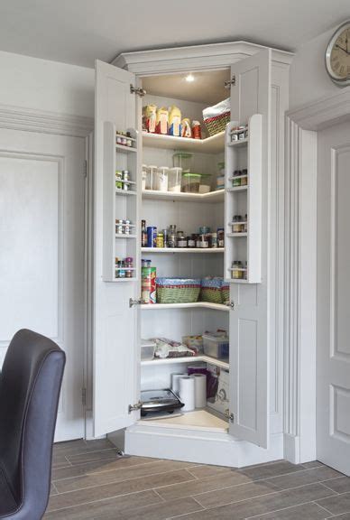 20 Narrow Walk In Pantry