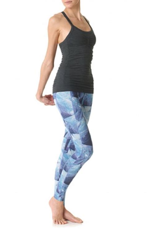 Stylish Yoga Clothes V Style