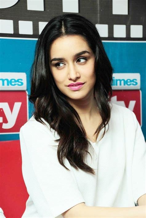 pin by mukesh patel on sraddha kapoor top 10 bollywood actress shraddha kapoor bollywood