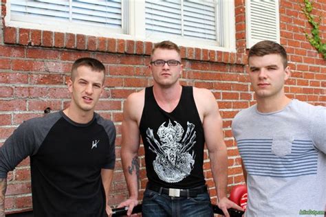 A Threesome We Can Get Behind Quentin Gainz Ivan James And Scott Ambrose Daily Squirt