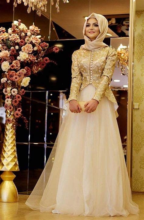 Find and save images from the hijab girls collection by kara hb (karanb) on we heart it, your everyday app to get lost in what you love. Épinglé sur FEMMES MUSULMANES