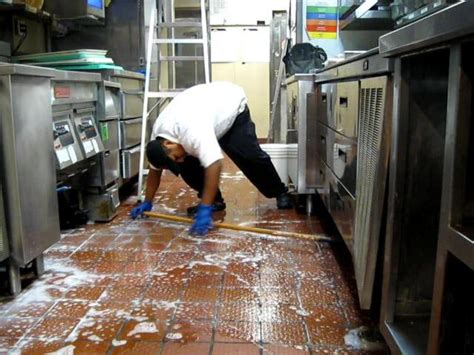 Restaurant Cleaners Wanted Immediately Salary R8 400 Per Month
