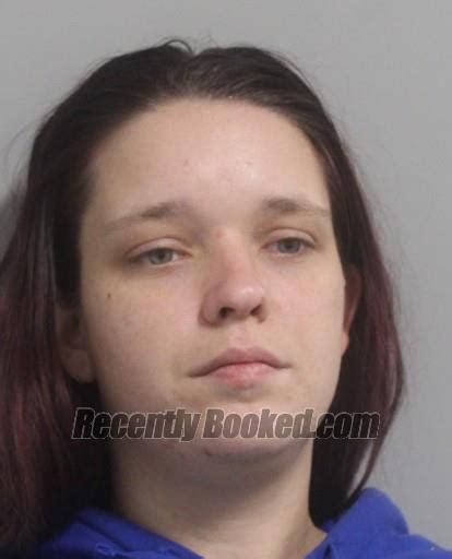 Recent Booking Mugshot For Kelly Carter In Polk County Florida
