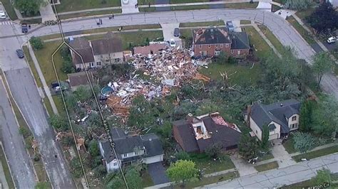 Chicago Weather Tornado Reported In Dupage County With Damage