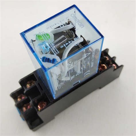 8 Pin 24vdc Industrial Relay With Base Omron Eee Shop Bd