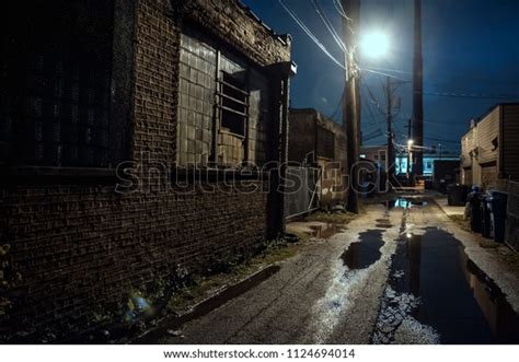 Dark Gritty Wet Industrial City Alley 스톡 사진 1124694014 Shutterstock