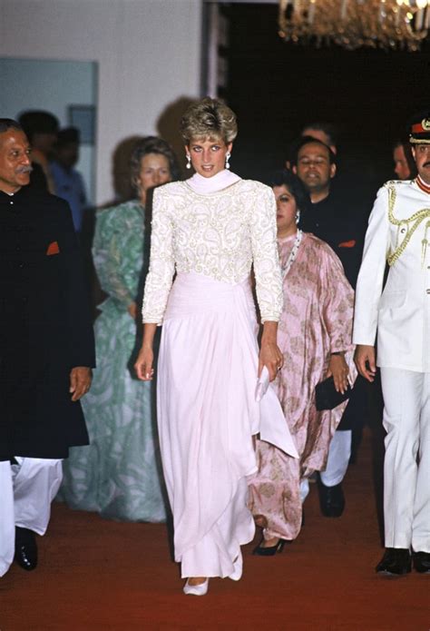 Princess Diana At A Reception In Pakistan Photos Of Princess Diana