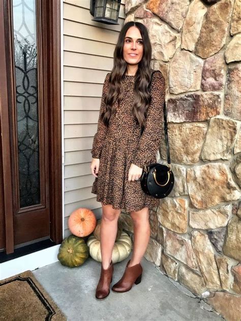 27 Perfect Women Thanksgiving Outfit In Autumn Thanksgiving Outfit