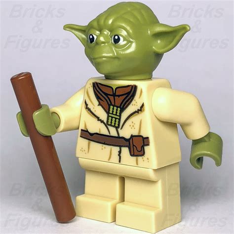 Star Wars Lego® Yoda Exiled On Dagobah Grand Jedi Master Minifigure