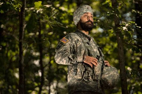 us army announces new religious accommodation rules allows turbans beards and hijabs the