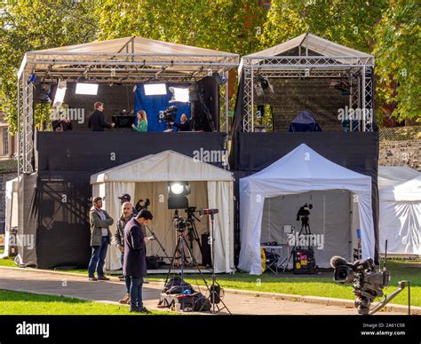 Tv Outside Broadcast Hi Res Stock Photography And Images Alamy