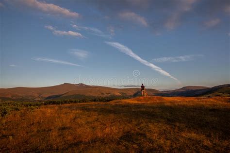 In wales finden zwei der besten festivals. Wales-Landschaft stockfoto. Bild von relax, zutageliegen ...