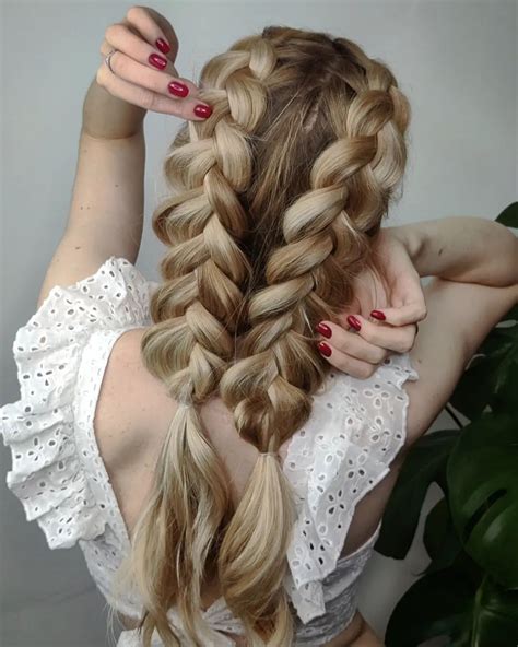 Prettiest Dutch Braid Hairstyles To Style In