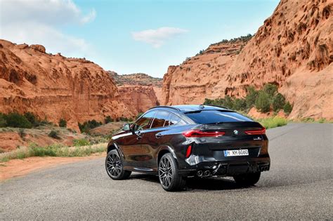 Significant option packages for the x6 include the 2021 bmw x6 is offered in the following submodels: BMW X6M Competition 2019 afbeeldingen : Autoblog.nl