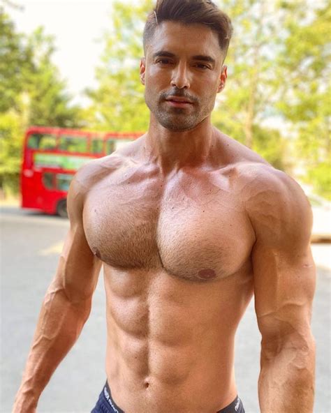 Thiago Lazzarato On Instagram Today Was Chest Day With Gyms Reopening Here In London I