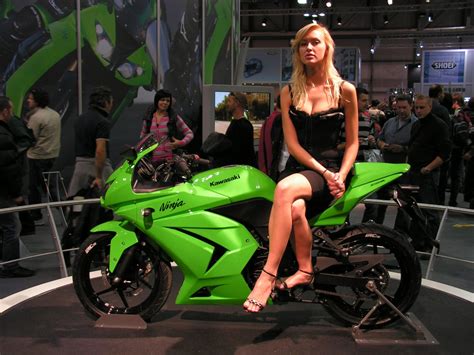 Girls With Kawasaki Motorbikes Hd Wallpapers Hd Wallpapers Backgrounds Photos Pictures