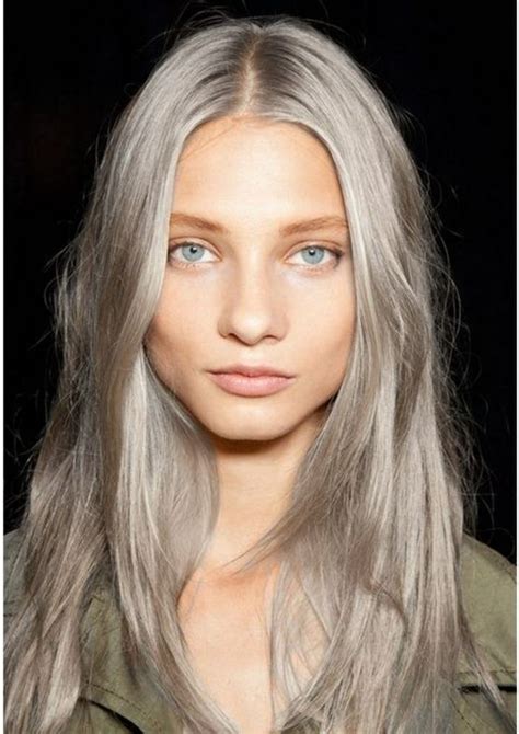 graue haare glänzend blau augen Coiffures cheveux gris Cheveux