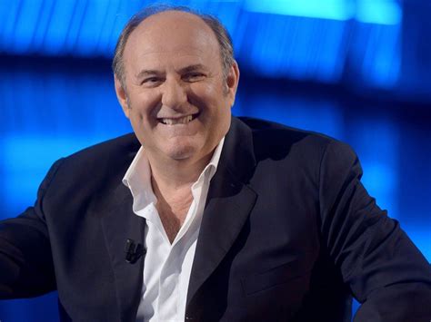 « gerry si scrive con la g! Gerry Scotti: colpo di fulmine fuori da scuola