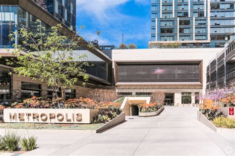 Museum tower offers sweeping views of downtown los angeles and is ideally located just steps from the museum of contemporary art, the walt disney concert hall, ahmanson theatre, dorothy come in today so you can have your pick of one of our beautifully renovated apartment homes. Metropolis Los Angeles - Tower I Apartments - Los Angeles ...