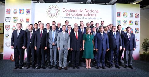 También puede haber gobernadores no políticos: Gobernadores se cuadran - José Cárdenas