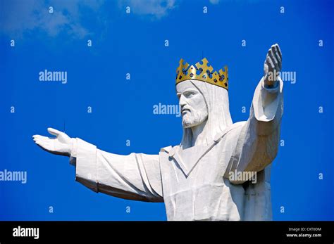 Christ The King The Worlds Largest Statue Of Jesus Christ At