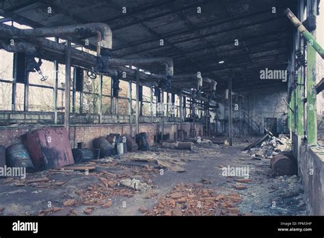 Old Abandoned Warehouse Empty Messy Factory Stock Photo Alamy