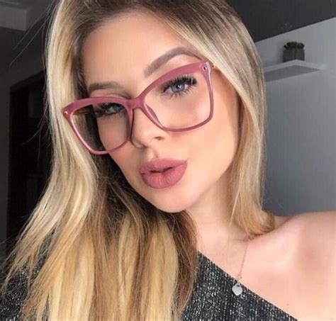 Pin De Terissa En Eyeglasses For Women En 2020 Monturas Gafas Mujer