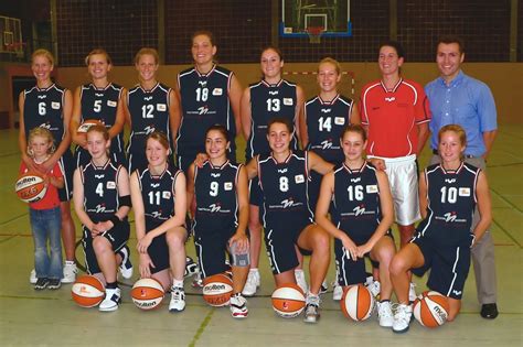 Liga regionalliga oberliga dfb pokal liga pokal super cup reg. File:BC Marburg Team 2005 Damen Basketball Bundesliga ...