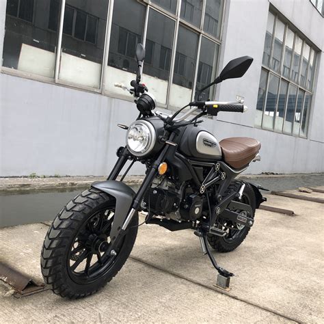 Available on alibaba.com, that have engines mounted on the middle, rear section, or front area. China Classic Type Motorbike 125cc Motorcycle Street Bike ...