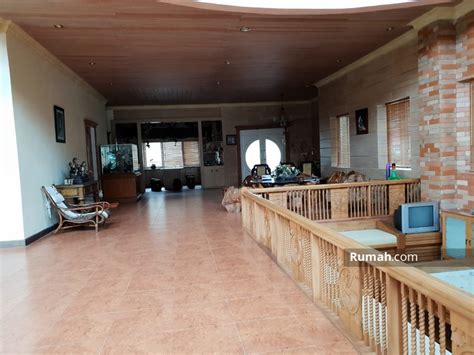 Villa mewah di villa istana bunga. (L056) Jual Villa Mewah Di Istana Bunga, Lembang Bandung ...