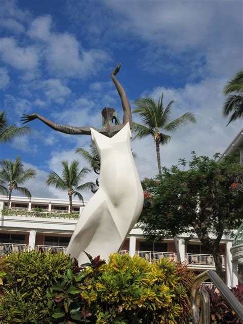 Statue At Grand Wailea Maui Maui Honeymoon Maui Hotels Wailea Maui