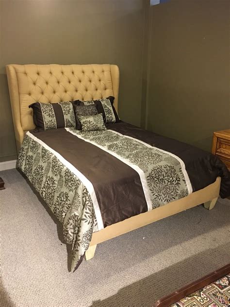 Kristin Queen Bed Allegheny Furniture Consignment